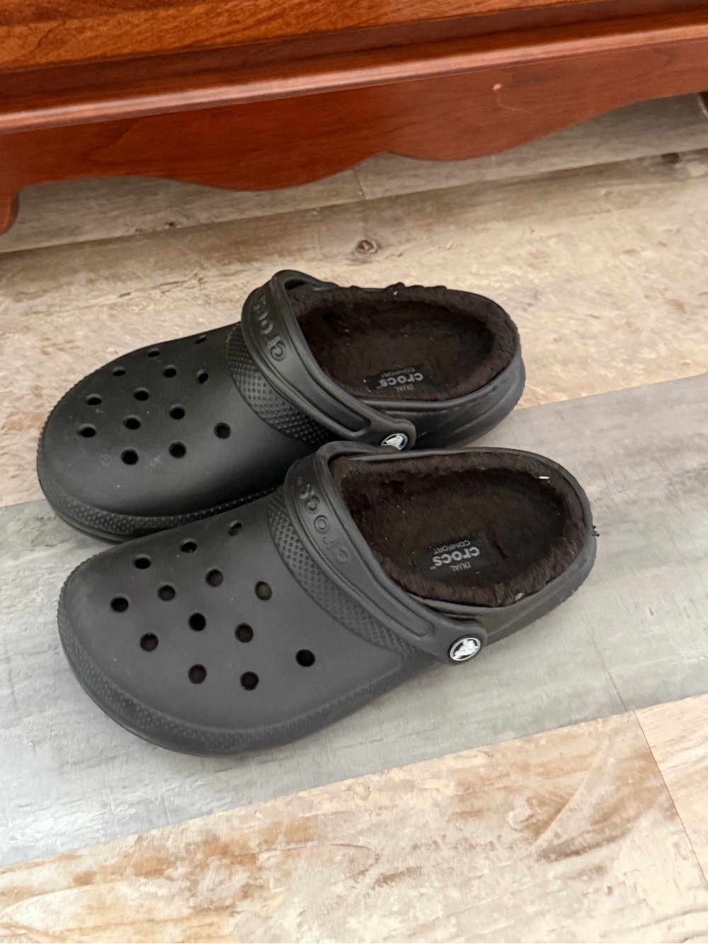 CROCS Kids Black Fuzz-Lined Classic Clog